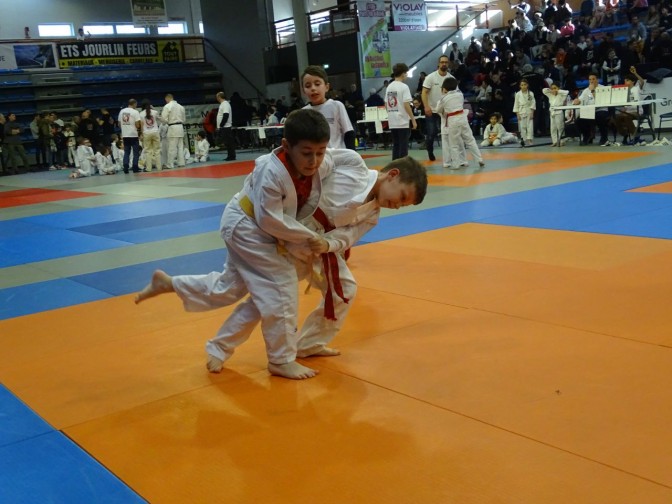 Image de l'actu '42 JUDOKAS DE RIORGES PRÉSENTS AU TOURNOI INTERCLUBS JEUNES DE FEURS - DIMANCHE 02 FEVRIER 2025'