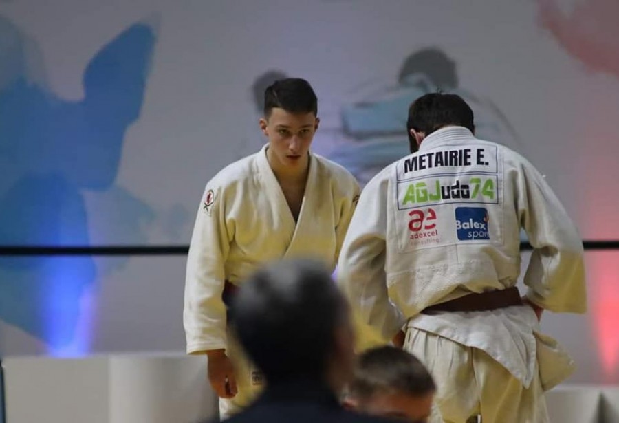 LUCAS PICCO-MASSON MÉDAILLÉ D'ARGENT DU TOURNOI INTERNATIONAL DE DIJON